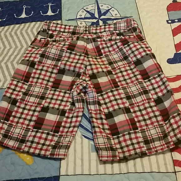 Boys Plaid Shorts - Picture 5 of 6